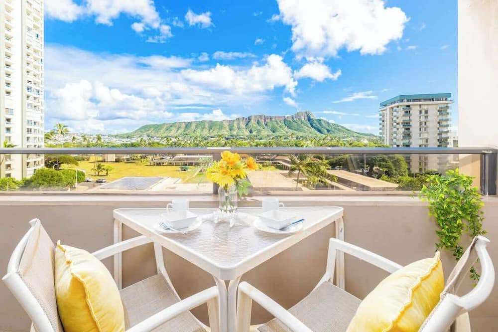 Waikiki Condo | 2BR Condo w/lanai & Diamond Head views