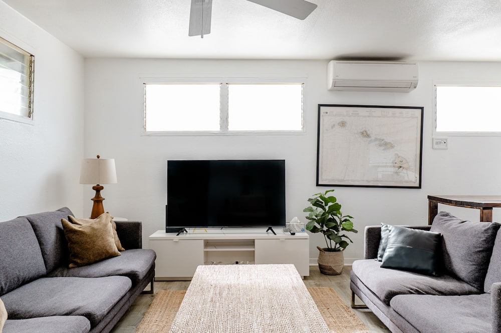 Ewa Beach House | Beachfront Bungalow with Gated Entry and Pet Friendly