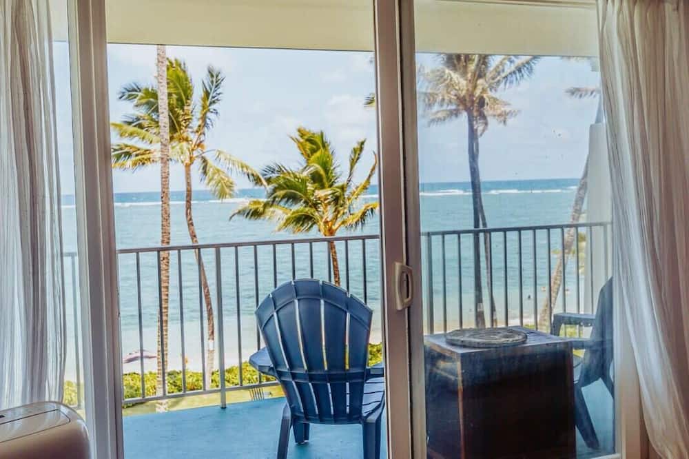 Punaluu Condo | Luxury Beachfront Condo with Ocean View
