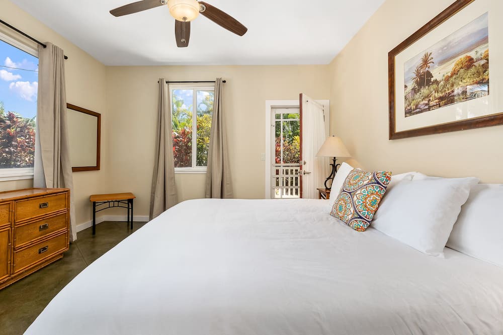 Kuau House | North Shore in a quaint neighborhood so close to the beach.