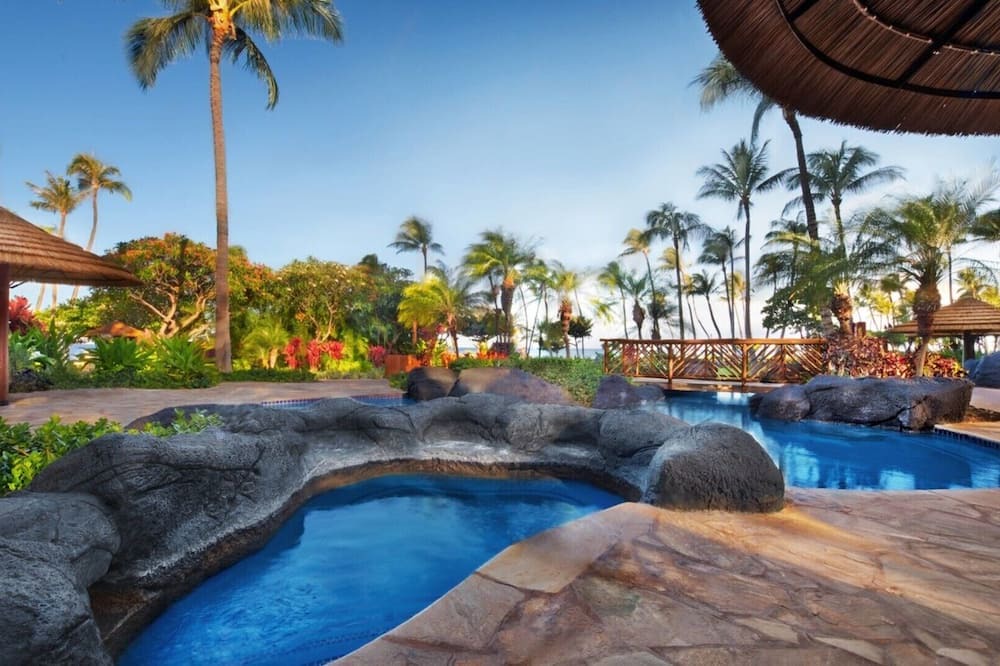 Kaanapali Resort | Oceanfront - 2 Bedroom - Marriott's Maui Ocean Club: Molokai, Lanai, Maui Towers - Full Resort Acces