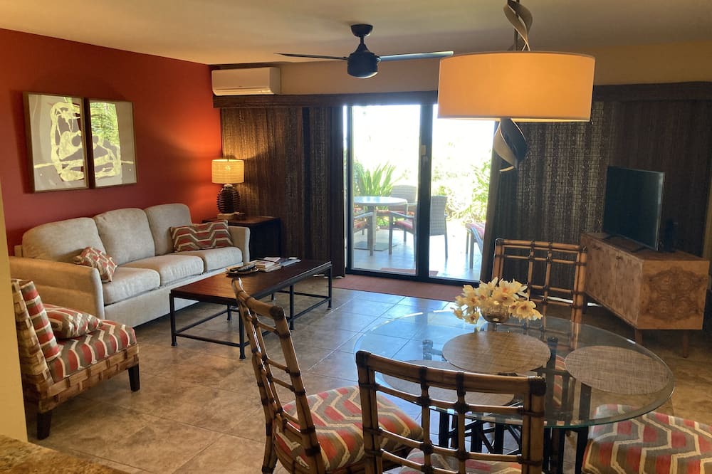 Kihei Condo | Maui Kamaole #J-121 Oceanview Grd Floor Unit Near Kamaole III Beach, Full A/C