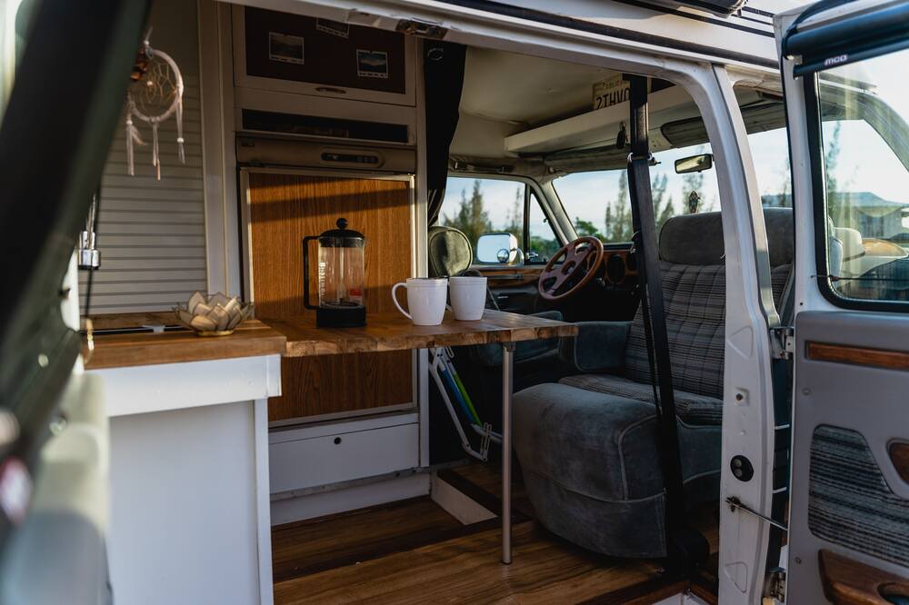 Hilo House | Deluxe Vintage Campervan - from Campervans Big Island