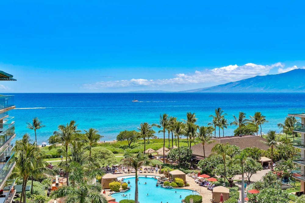 Kaanapali Condo | Maui Resort Rentals: Honua Kai Hokulani 715 - Stunning 7th Floor Ocean View 2BR w/Deluxe Corner Floor Plan!