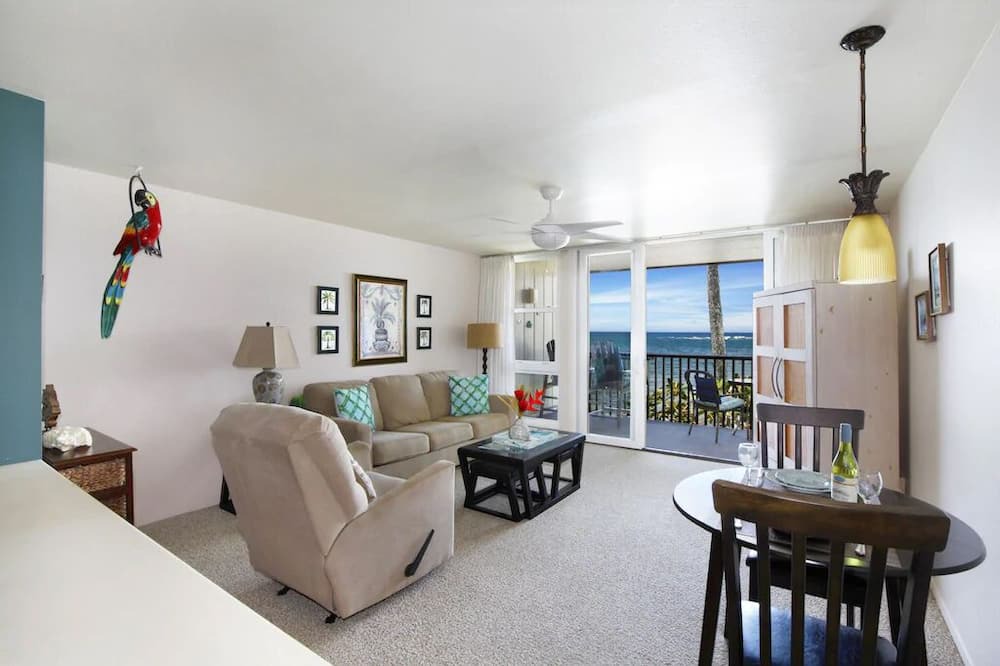 Wailua Condo | Romantic & Breathtaking Oceanfront Kauai Condo
