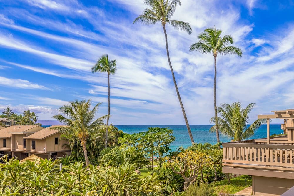Kahana Condo | Spacious Kahana Sunset C5 Condo with Ocean Views AC, Pool & Beach Access