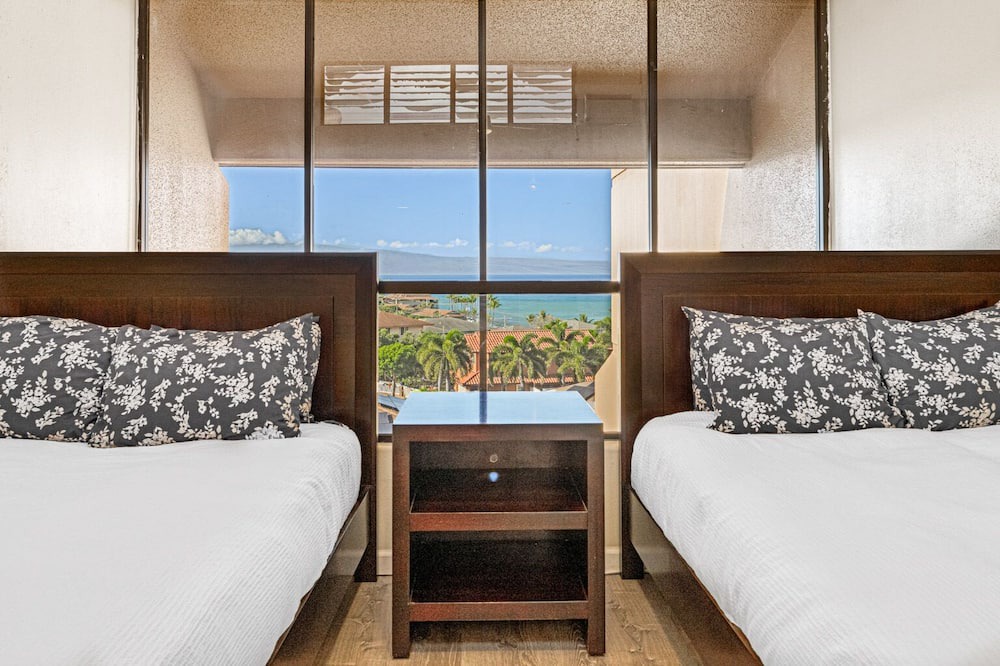 Kahana House | Maui Townhome across the Street from Pohaku Beach w/Incredible Ocean Views