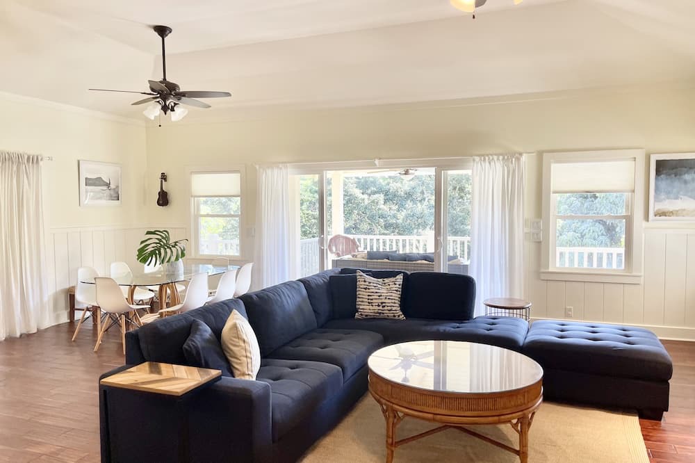 Princeville House | Hale Laniakea ~ 4 BR Modern Island Escape w AC