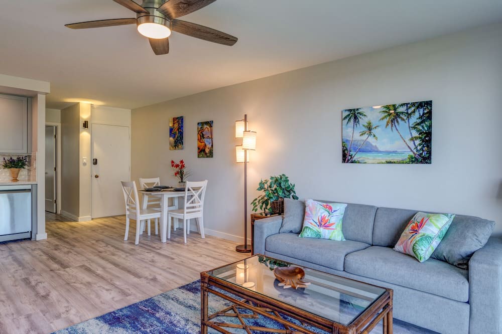 Napili Condo | MAUI BEAUTY ~ Tropical Napili Bay Lahaina 1BR King~ CONDO for 3~ Kitchen ~ AC!