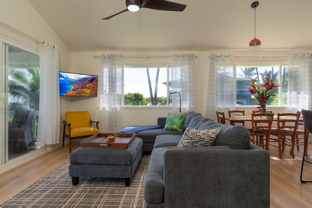 Anahola House | Oceanfront Beach House - Spectacular Views & Privacy