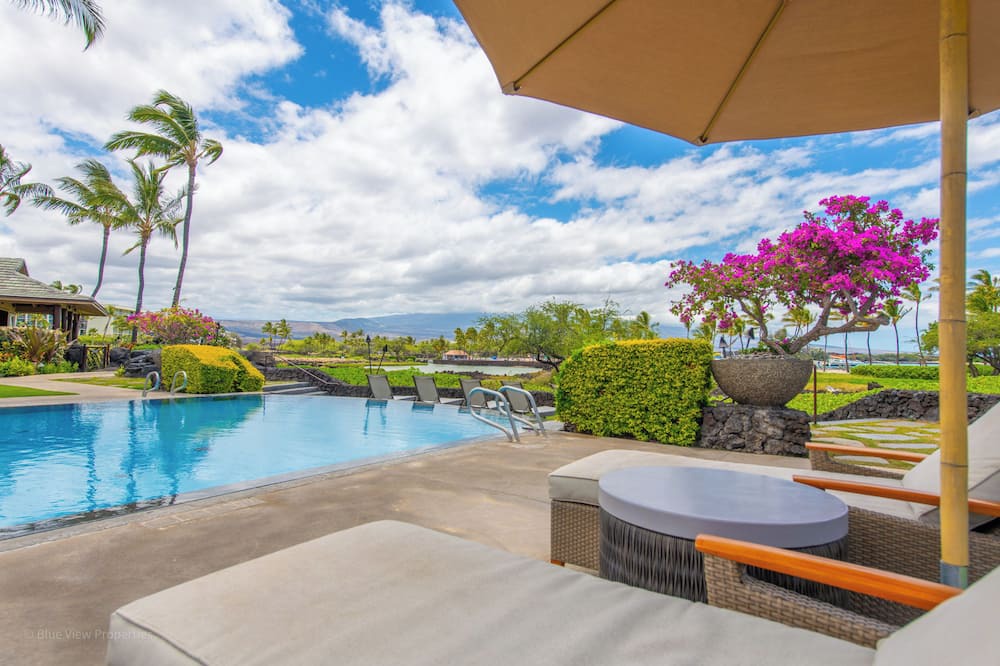 Waikoloa Condo | Luxurious Kolea Penthouse with direct access to Anaehoʻomalu Beach.