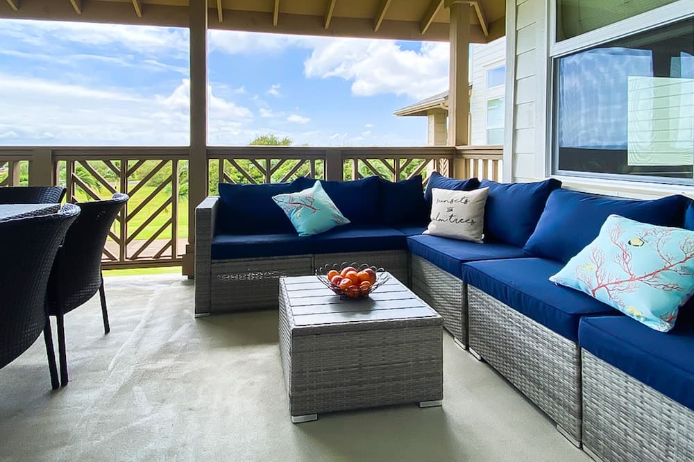 Poipu Condo | Oceanview Condo w/Athletic Club Access, Shared Pool, Hot Tub, Free WiFi, & A/C