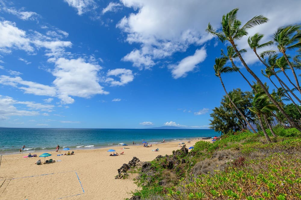 Kihei Condo | Top Floor Ocean View & easy walk to the beach. Last minute booking 20 % discount