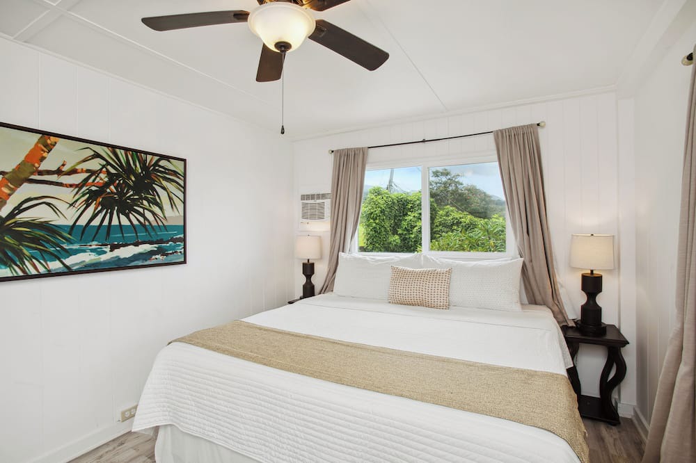 Hana House | Hana Bay View 3 BR/2 BA house sleeps 6 comfortably with 2 patios.