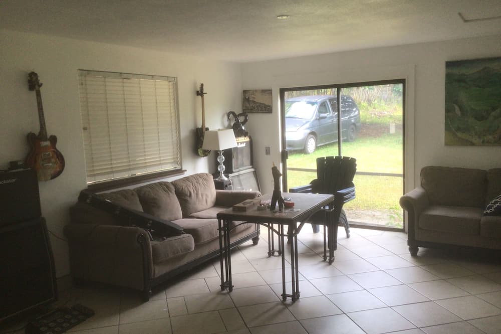 Pahoa House | Spacious Island Hale – 4BR Pāhoa Home for Families & Friends