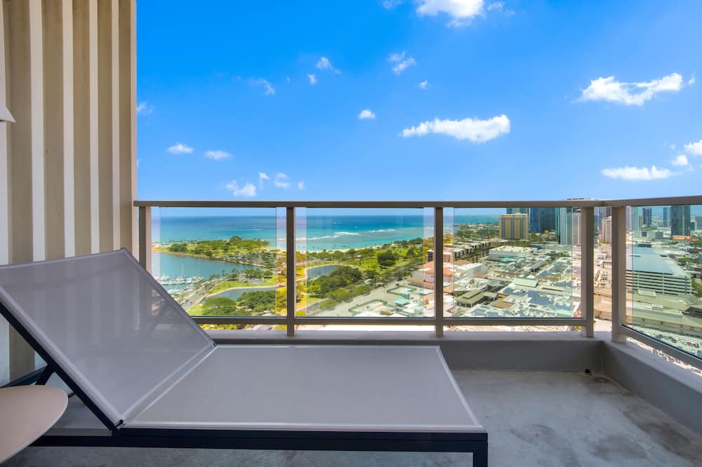 Ala Moana Condo | 4br/4.5ba Presidential Suite Ala Moana3307,Spectacular Ocean Views! Book Now!