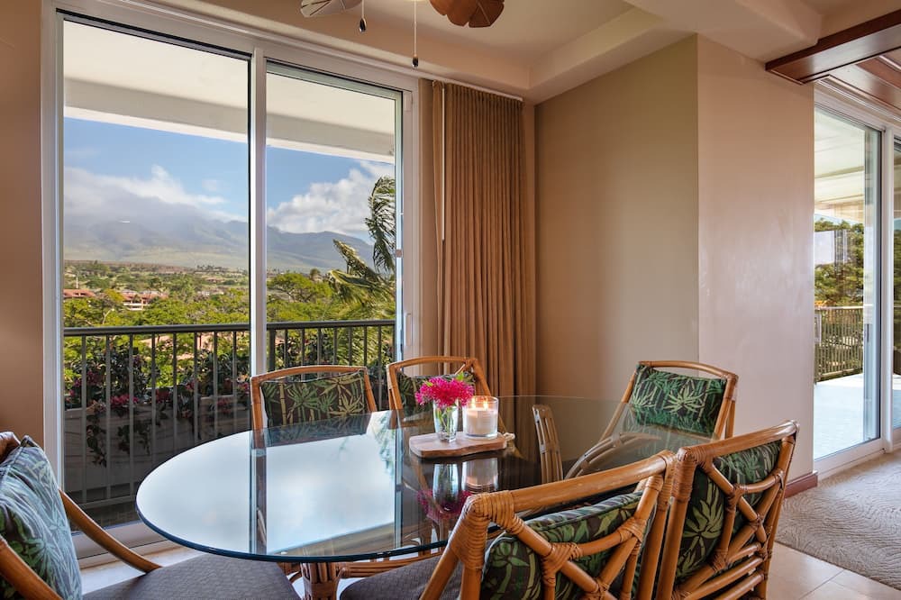 Kaanapali Condo | SPECIAL- LUXURIOUS OCEAN VIEW CORNER UNIT W/ALL AMENITIES - HIGHLY RATED
