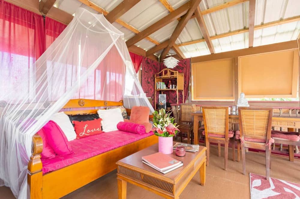 Kalapana Cottage | Magical Lava Temple Eco-Retreat w Volcano Views and Black Sand Beaches