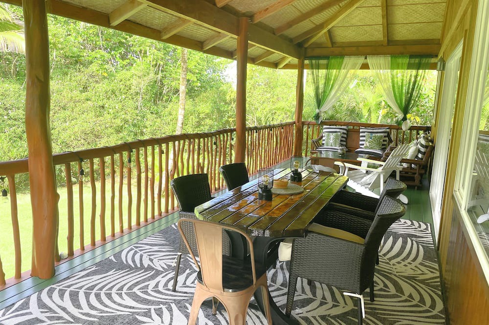 Keaau House | Treehouse Vibe Near Hilo & Volcano w/AC, BBQ, W&D & Ocean Cliffs - Keaau