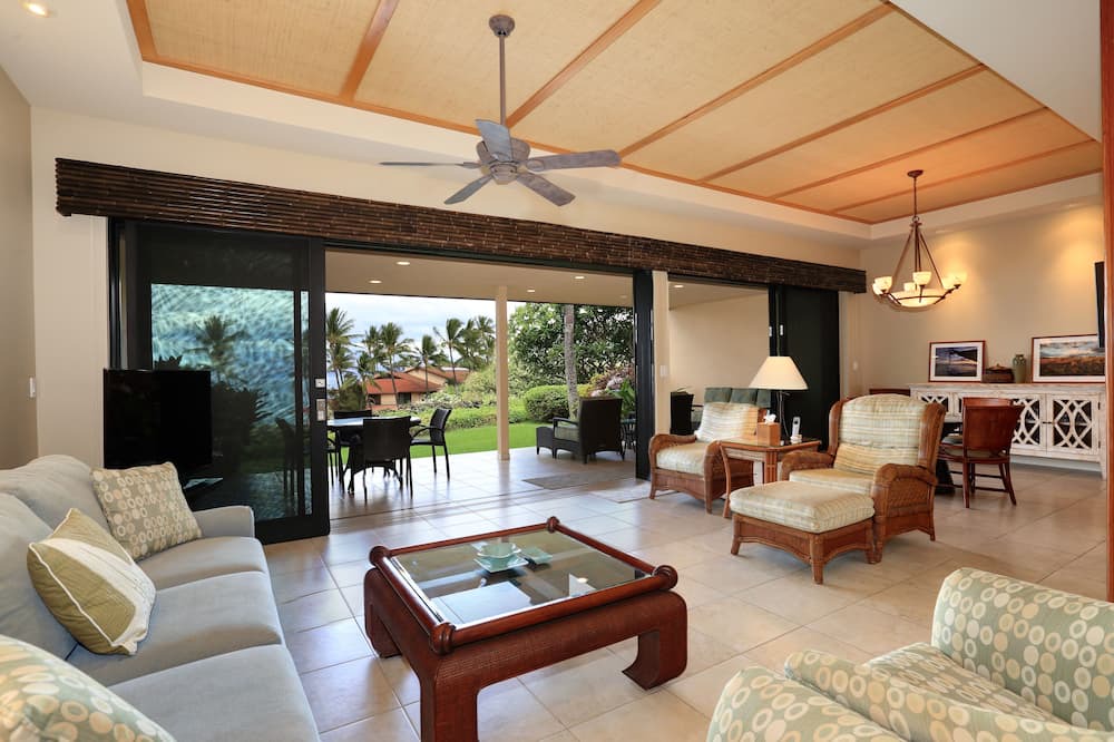 Wailea Condo | Relax in luxury at Makena Surf #C-106, a 2-bedroom ocean-view condo in beautiful Makena.