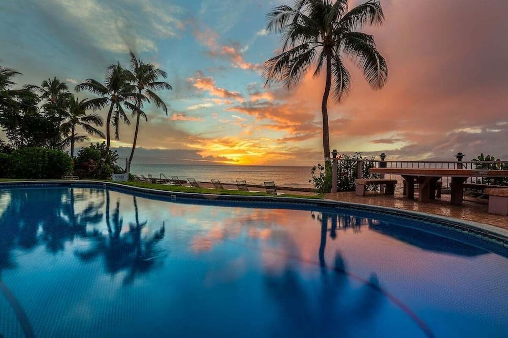 Honokowai Condo | OceanFront 1BD w Lanai AC Steps from Beach - Hoyochi Nikko 105