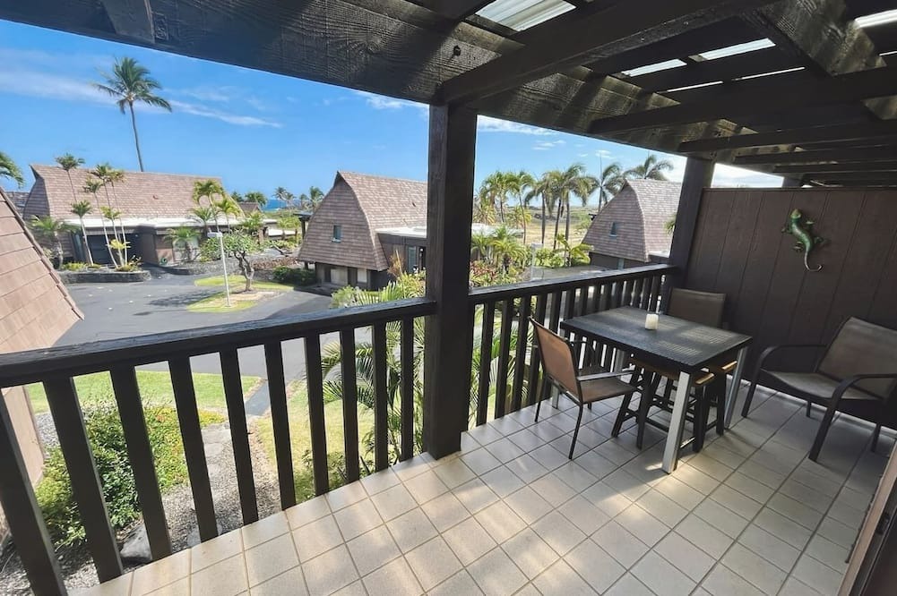 Punaluu Condo | #49 1 Bedroom/1 Bathroom Condo with Balcony