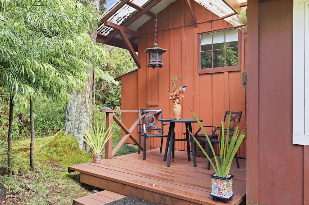 Volcano Cabin | Volcano Artist Cottage