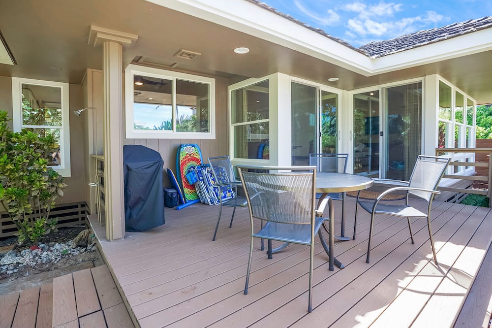 Anahola House | Honeymoon Cottage TVNC 5069 - Short walk to the beach!