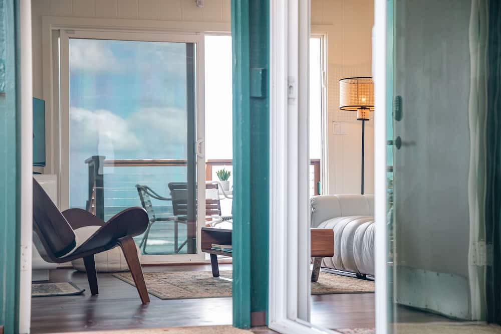 Waialee House | Haleiwa Waterfront House