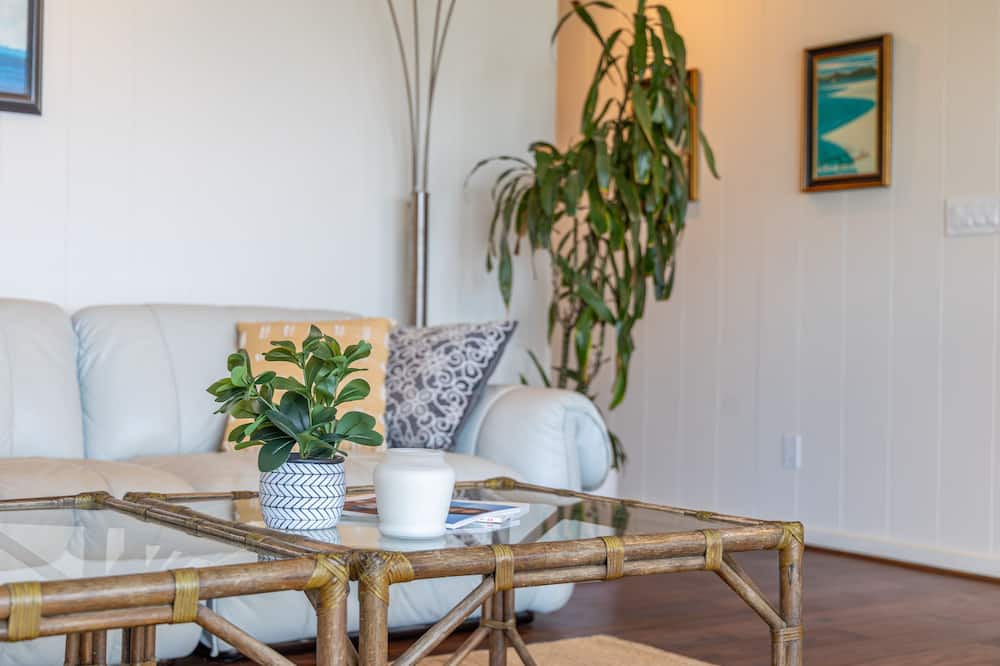Waialee House | Haleiwa Waterfront House