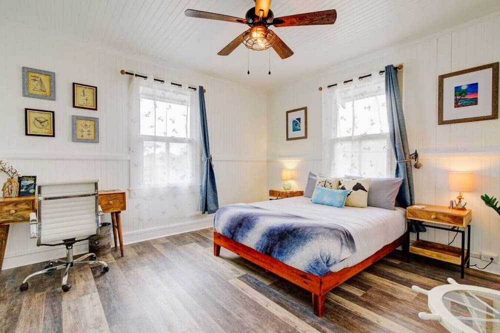 Hilo House | Whaler`s Inn -Nautical Magical