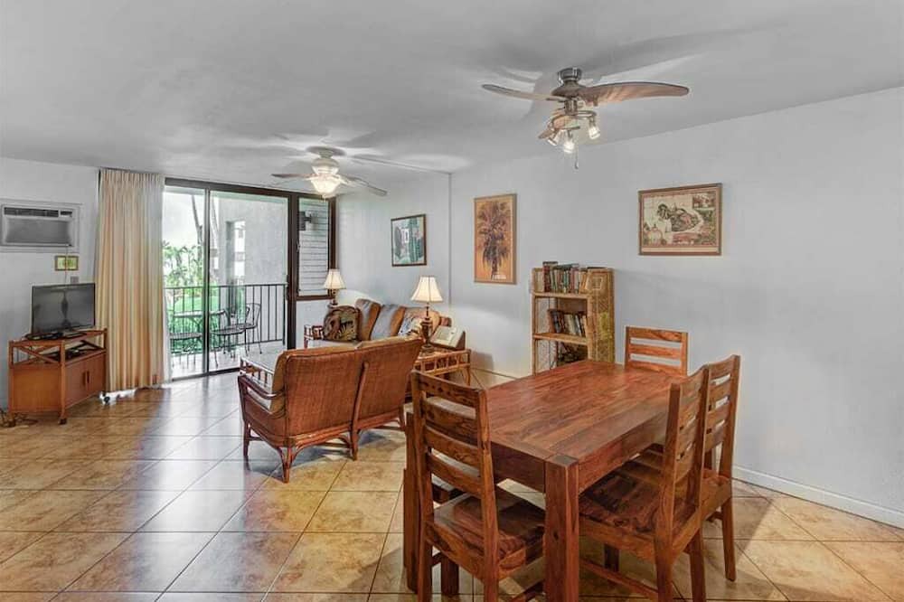 Kihei Condo | Family Favorite! Kitchen, Laundry, AC, TV, WiFi, Kitchen+Lanai–Kamaole Sands 5212