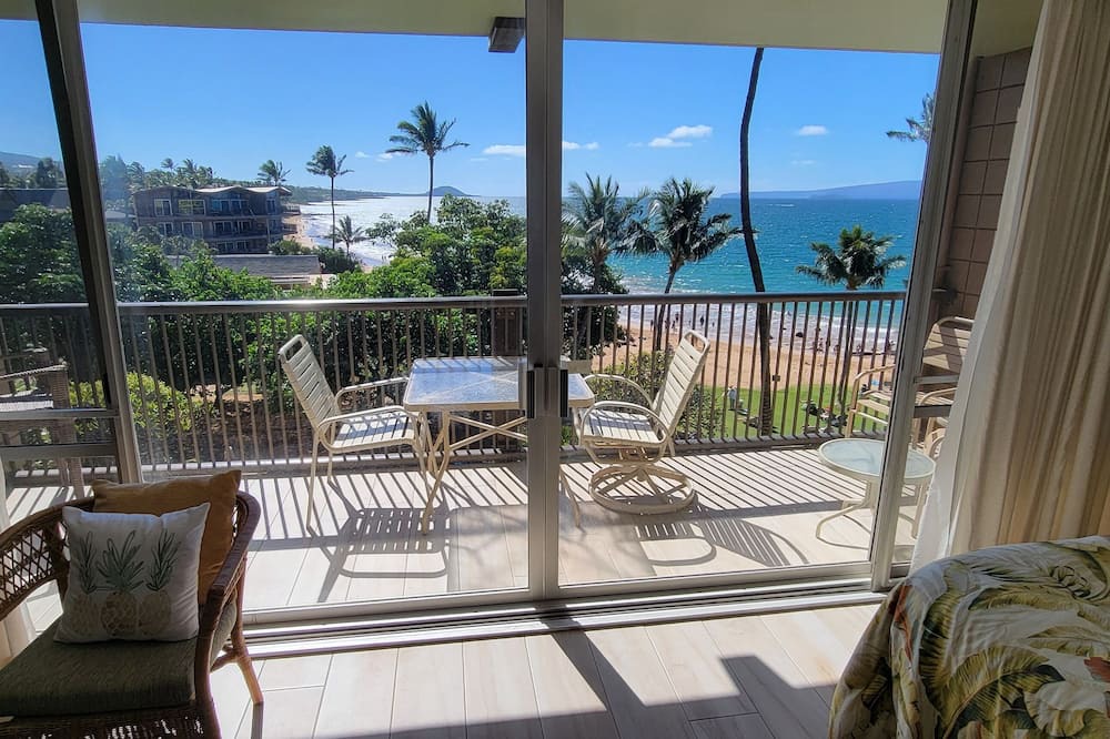 Kihei Condo | Mana Kai 411 ~ Spectacular 2 BR, 2 BA Ocean Front Property!