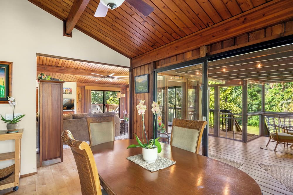 Wainiha House | Wainiha Palms, Nestled on the tropical north shore