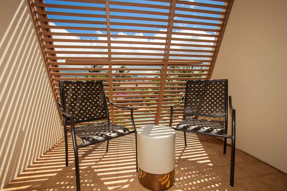 Kihei Condo | Maui Kamaole #L-202 Full Ocean View, Full A/C, Great Location, Great Rates