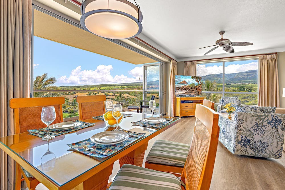 Honokowai Condo | Maui Resort Rentals: Honua Kai Hokulani 536 – Ocean & Mountain Views w/King Size Balcony!