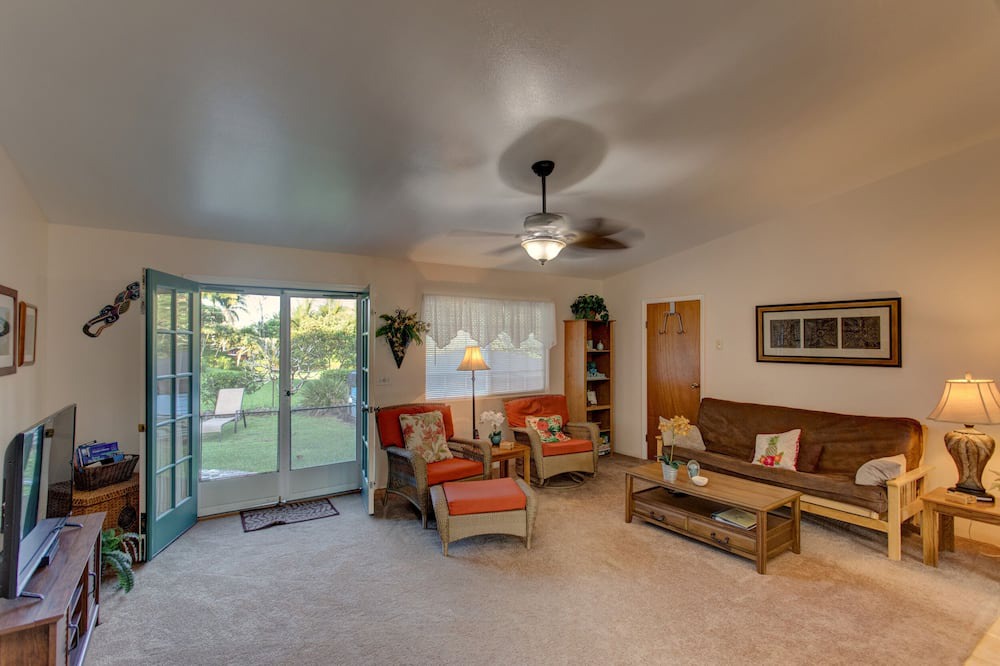 Keaau House | One Acre of Tropical Paradise on the Big Island