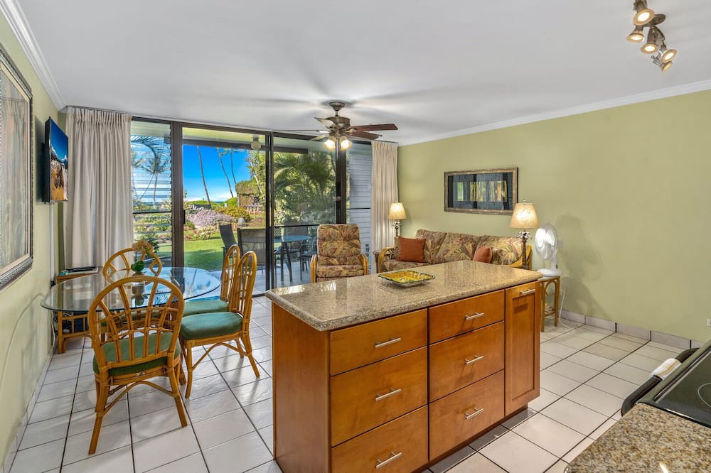 Kihei Condo | Waiohuli Beach Hale #C-112 Oceanfront Complex with Ocean Views! Ground Floor