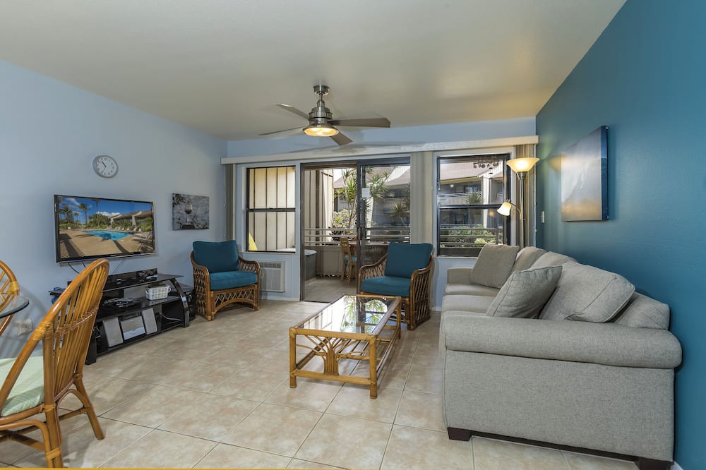 Kihei Condo | Kihei Bay Vista #A-102 Across From The Beach, A/C throughout! Great Rates