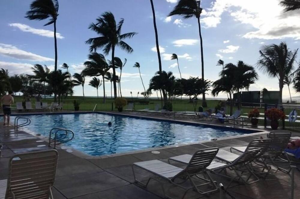 Kihei Condo | Maui Sunset A401 Partial ocean view with full kitchen!