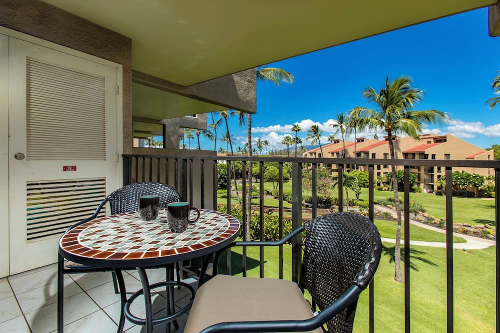 Kihei Condo | Kamaole Sands #7-304 Nice Inner Courtyard, Great Rates, A/C, Great Location!
