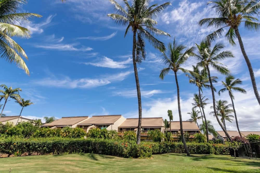 Kihei Condo | Maui Kamaole H-101 | Oceanfront + Ground-Floor