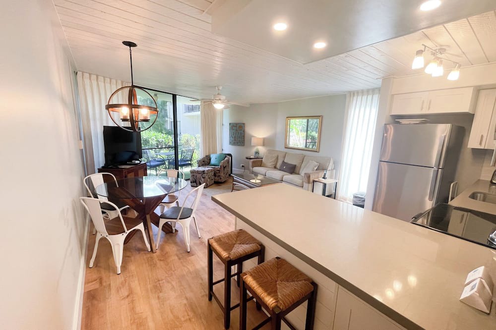Kihei Condo | Waiohuli Beach Hale D-114 Oceanfront Complex with Garden View, Steps to Beach