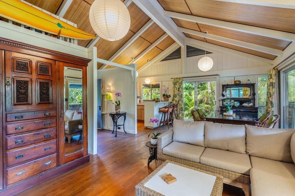 Wainiha House | Hale Pua Kai, Comfortable Hawaiian Style Home