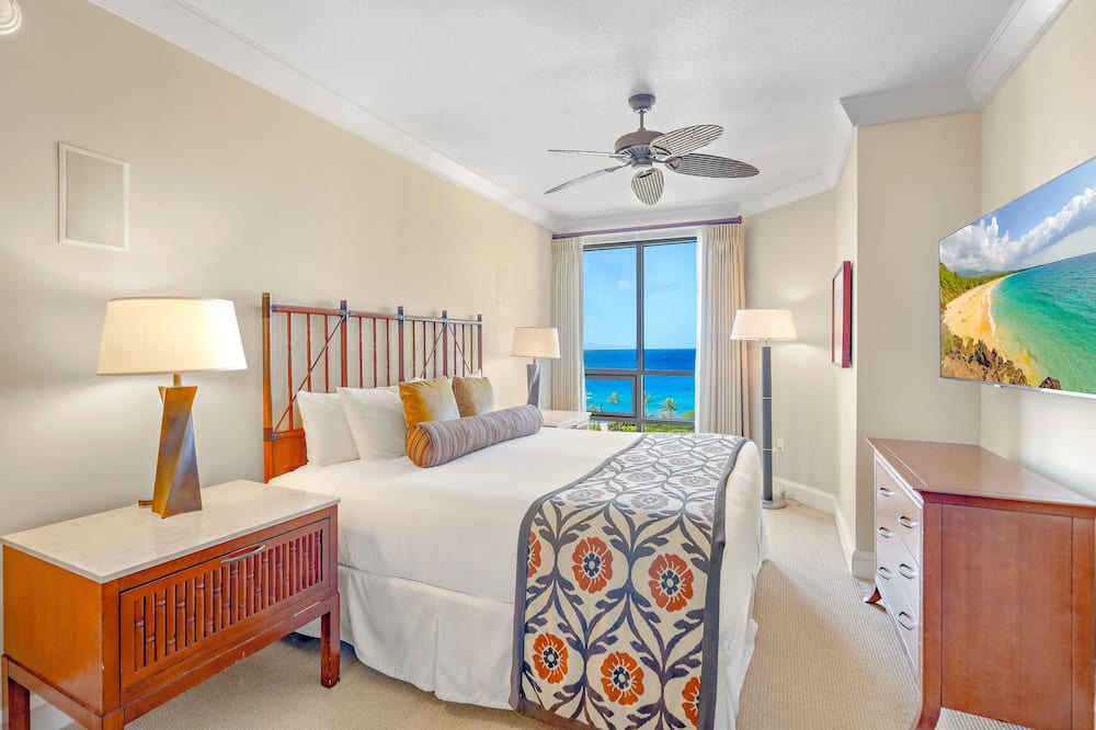 Honokowai Condo | Maui Resort Rentals: Honua Kai Hokulani 929 - 9th Floor, Sweeping Ocean Views from Every Room, Year-Round Sunsets!