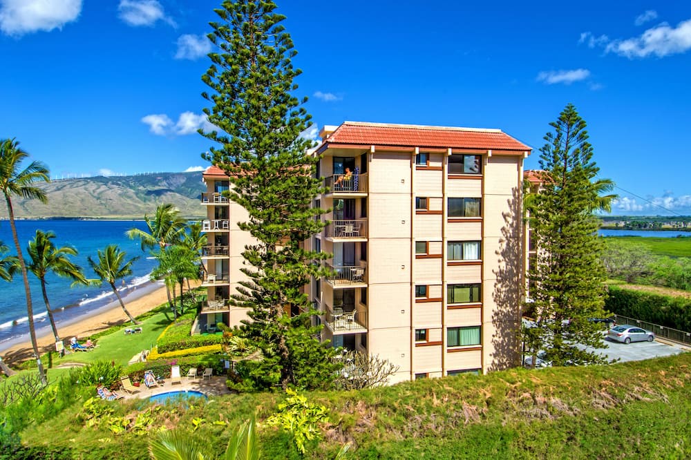 Kihei Condo | Kealia Resort 304 - Stunning Ocean Views from Both Bedrooms - Beachfront Gem!
