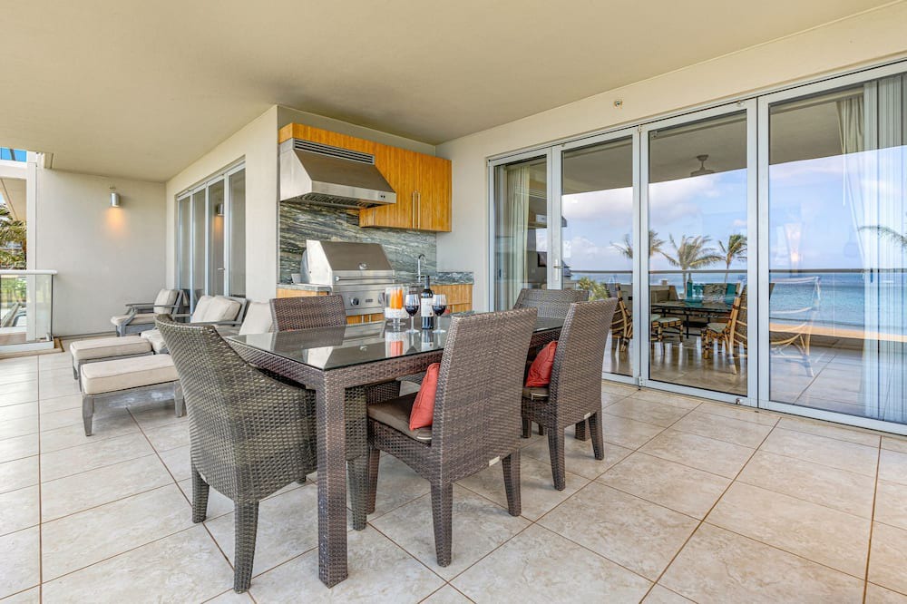 Kaanapali Condo | Maui Resort Rentals Dream Collection: Honua Kai Hokulani 202 – Direct Oceanfront 3BR w/BBQ on Wraparound Balcony