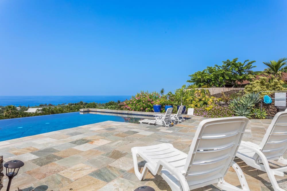 Kailua-Kona House | 🏖️Panoramic Ocean View Kona Home w/Private Infinity Pool | Akoa Place Kahakai Estates