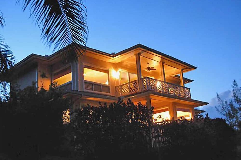 Princeville House | Naia Hale, Spacious A/C home for a relaxing visit