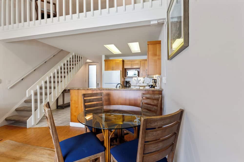 Napili Condo | Oceanfront Escape With Breathtaking Sunsets